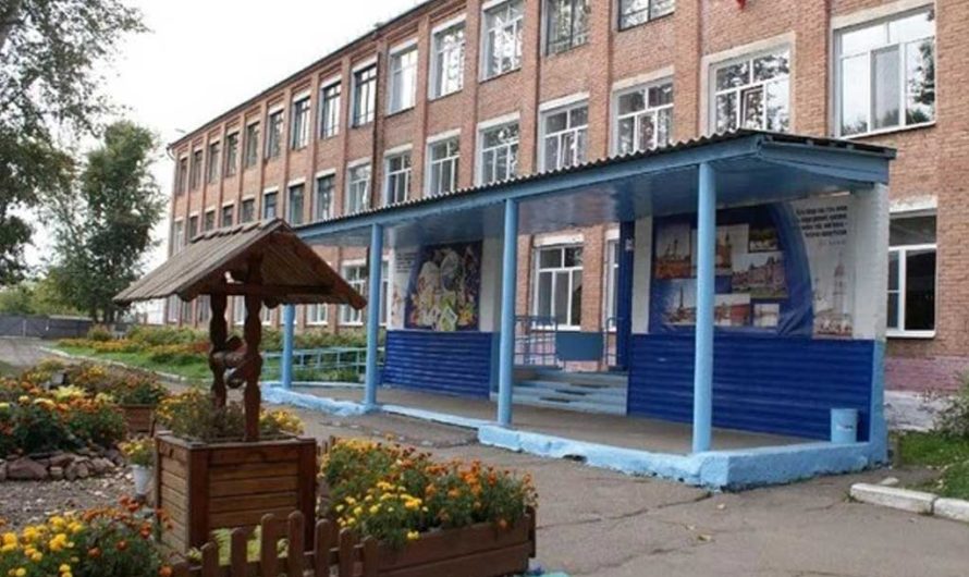 Нападение на школу с ножом в Канске 1 сентября: что известно о происшествии