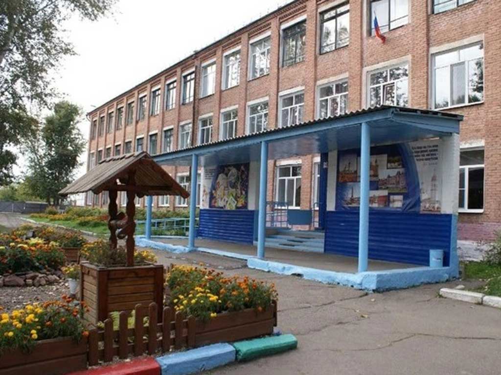 Нападение на школу с ножом в Канске 1 сентября: что известно о происшествии