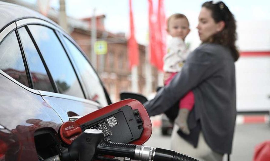 Крым: ограничения продажи бензина смягчают — где топливо можно купить свободно